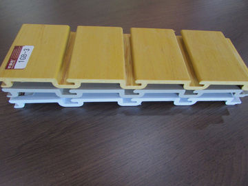 Harga yang bagus Disesuaikan Padat Plastik Slat Dinding Panel untuk Garasi / Supermarket on line