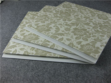 Harga yang bagus Fireproof Bunga Plastik PVC Panel Ceiling Hotel And Restaurant Dinding on line