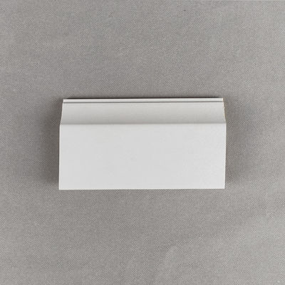 Harga yang bagus Wpc Laminated Skirting Plast Groove Wpc Profil PVC untuk ruang tamu Pop On line