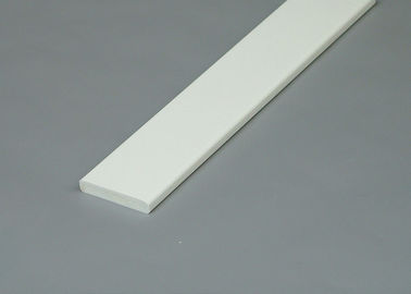 Harga yang bagus Woodgrain PVC Dekorasi Cetakan / Papan Kisi Putih PVC Trim / PVC Profil on line