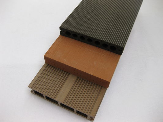 Harga yang bagus Alur WPC komposit Decking untuk lantai Interlocking plastik on line