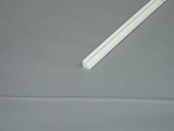 Di luar Pojok Potong Profil PVC