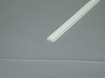 Di luar Pojok Potong Profil PVC