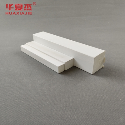 Kelembaban Proof PVC Papan Putih Vinyl PVC Molding Untuk Dekorasi Bangunan