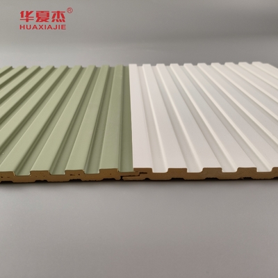 Grosir panel dinding wpc berlapis hijau dan putih panel pvc dan papan wpc dekorasi interior