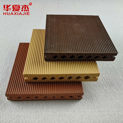 OEM ODM Daur Ulang WPC Wall Cladding Komposit Kayu Untuk Garasi / Pintu Frame