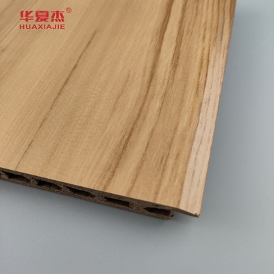 2024 New Design Sliver Luxury Pattern / Nature Woodgrain Wpc Panel Untuk Dekorasi Dinding