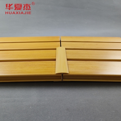 Panel Dinding Penyimpanan Pvc Slatwall Pvc Yang Kuat Cetakan Dekoratif 4ft 8ft