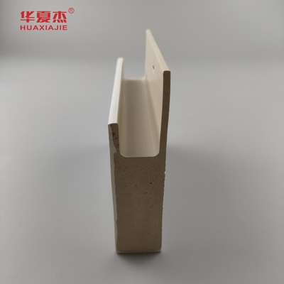 Kap putih tahan lama Flat Casing J Channel White Smooth Surface Wpc Door Frame Dekorasi dalam ruangan