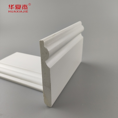 Kualitas tinggi pvc dasar cetakan putih permukaan halus 95x12mm pvc skirting interior dekorasi