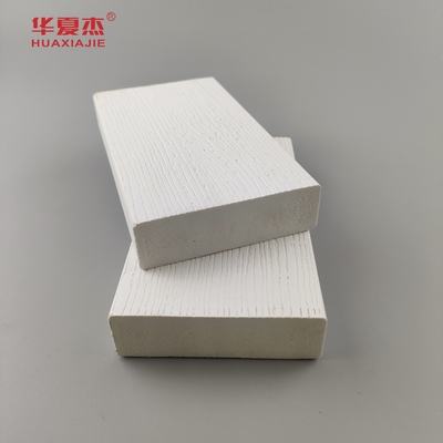 Grosir trim plank vinyl putih 5/4inx4inx12ft ramah lingkungan pvc busa cetakan pvc profil untuk dekorasi perumahan