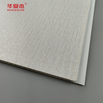Pabrik penjualan panel dinding interior pvc stamping panas biji kayu pvc langit-langit bahan bangunan tahan kelembaban