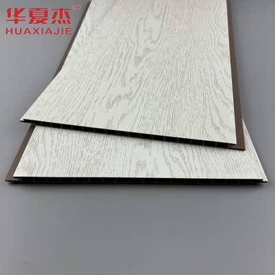 Paling laris laminasi putih pvc panel dinding simulasi kayu biji pvc panel dekorasi langit-langit untuk apartemen