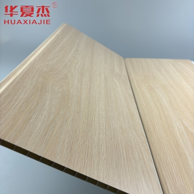 Desain modern kayu ek warna panel dinding pvc berbentuk U panel interior pvc bahan bangunan tahan kelembaban