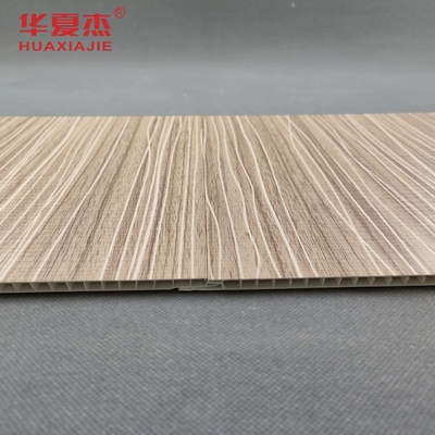 Panel dinding Pvc berlapis desain modern 250x5mm Panel butiran kayu Pvc untuk dekorasi ruang tamu