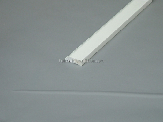 Interior PVC Trim Molding permukaan halus untuk terlihat halus dan profesional