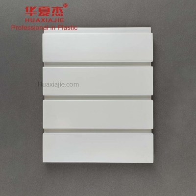 Harga yang bagus Panel Slatwall Pvc Mengkilap Tinggi Halus Untuk Interior Rumah on line