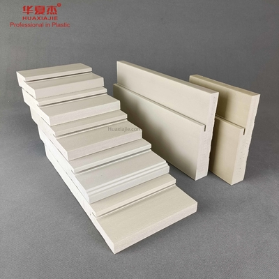 Harga yang bagus Desain Kayu PVC WPC Kusen Pintu Kusen Pintu Luar 53mm * 8mm Woodgrain on line