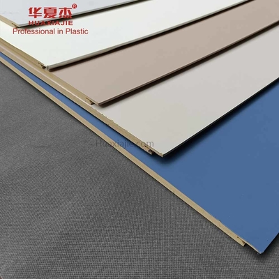 600mm * 9mm Wpc Wall Panel Cladding Untuk Permukaan Datar Dekoratif