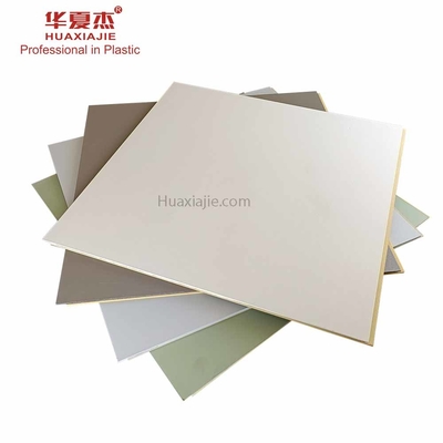 Harga yang bagus Panel Dinding WPC 2800 * 600 * 9mm yang Indah Untuk Dekorasi Permukaan Datar on line