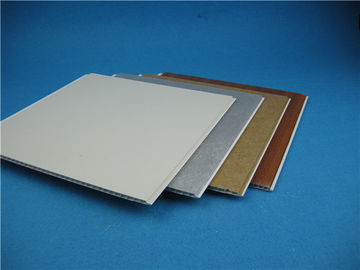 Harga yang bagus Natural Red Oak Wood Finish Panel Ceiling PVC Untuk Dekorasi Interior, 250mm * 5mm on line