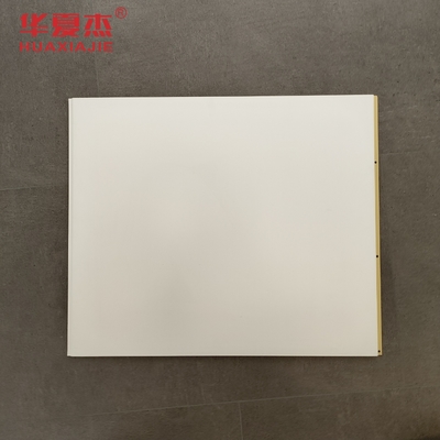 4ft X 8ft Laminated WPC Wall Panel Papan WPC Bahan Bangunan Untuk Dekorasi Rumah