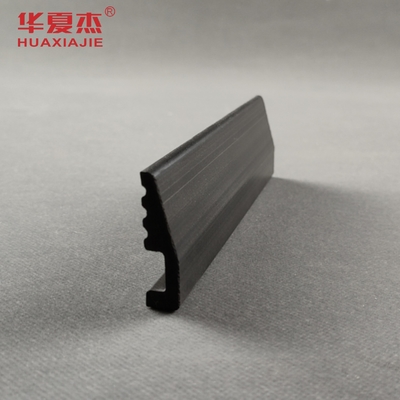 Harga yang bagus Black PVC Base Board Indoor Moisture Proof Skirting Profil PVC Untuk Dekorasi Rumah on line
