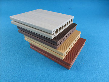 Harga yang bagus Anti-UV Vinyl Decking Material / WPC Decking untuk Lantai Luar Ruangan on line
