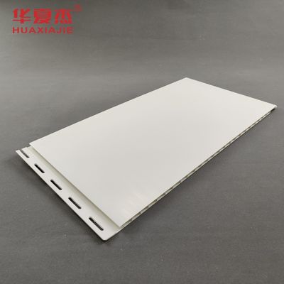 Harga yang bagus Panel Langit PVC Pemasangan Mudah Disediakan dalam Dimensi 304mm 406mm 457mm Pola Kayu Putih yang Disesuaikan on line