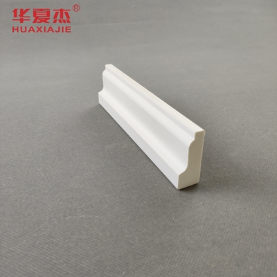 Harga yang bagus Pvc tahan lama skirting waterproof shingle cetakan vinil putih 12ft pvc cetakan dekorasi dalam ruangan on line