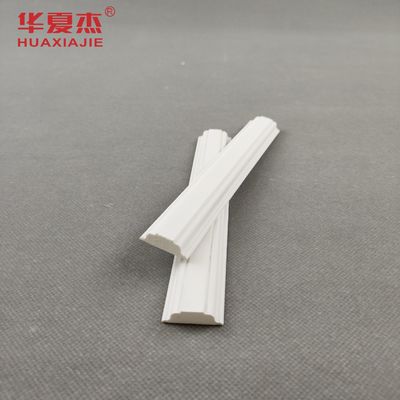 Harga yang bagus 22x6mm White Vinyl PVC Foam Trim Moulding for Interior Wall Base Cap with Woodgrain Finish on line