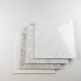 Harga yang bagus Fireproof PVC Wall Cladding / Lembar berlubang Untuk Dekorasi on line