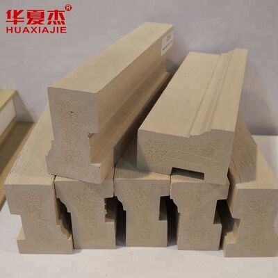 Kualitas Mudah Untuk Menginstal WPC Pintu Frame Dan Brickmold Dengan Cuaca Tahan Woodgrain Pola pabrik