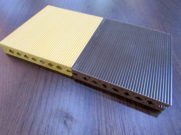 Harga yang bagus Lowes Groove dan berongga WPC Composite Vinyl Decking Boards on line